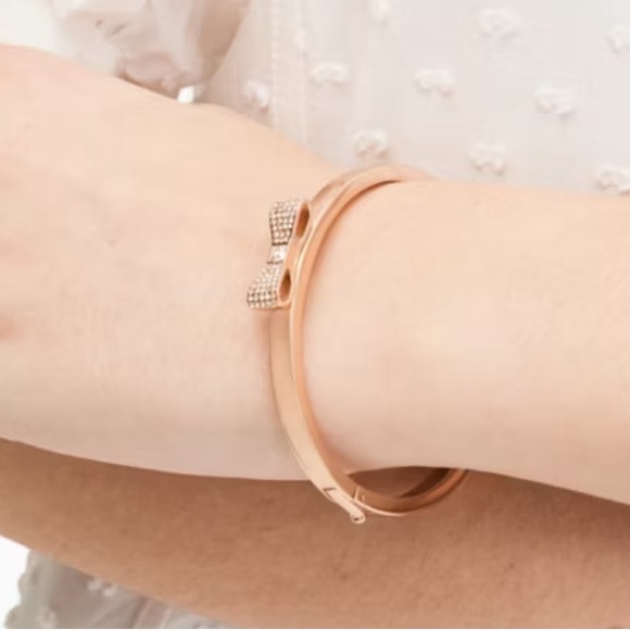 Kate Spade Ready Set Bow Pave Rose Gold Bangle NWT - Picture 2 of 5